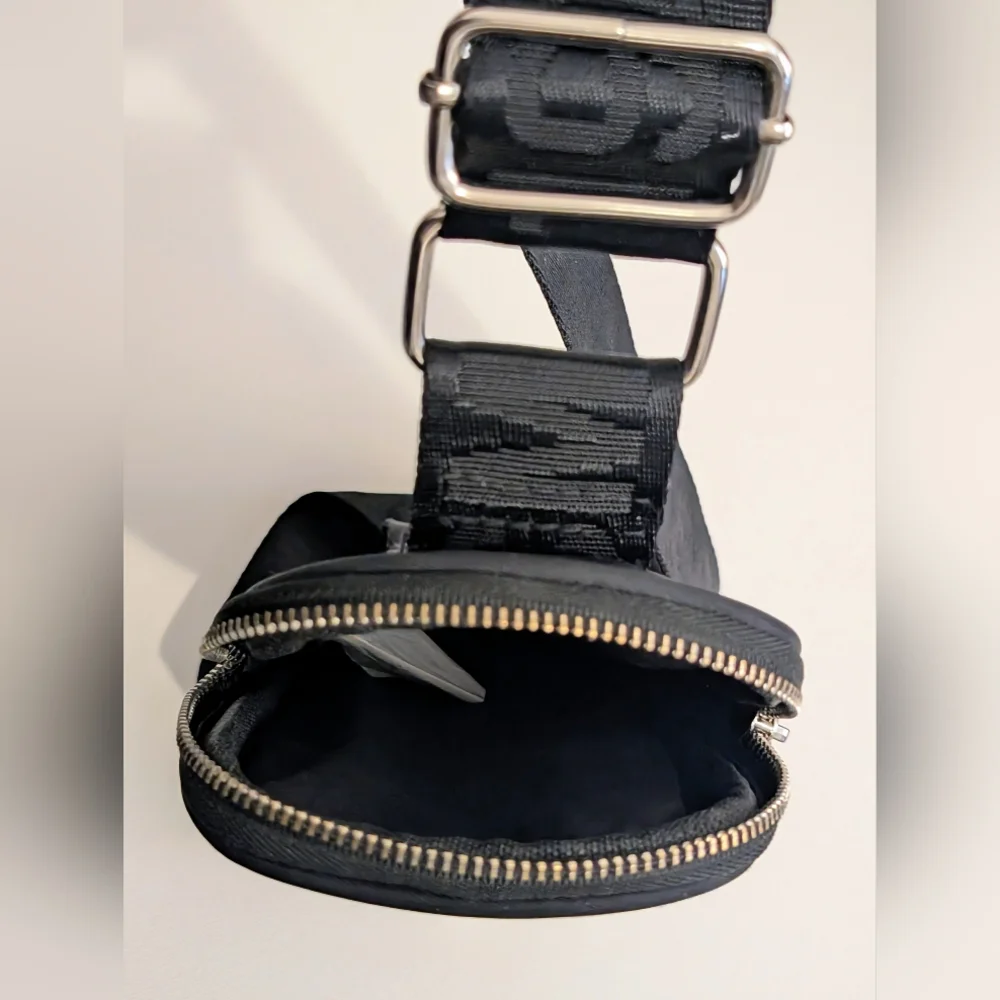 SOLD---Steve Madden Black Crossbody Bag - Picture 7 of 7